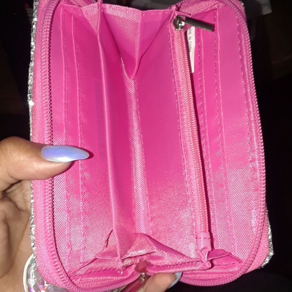 Wallet - Picture 4 of 4